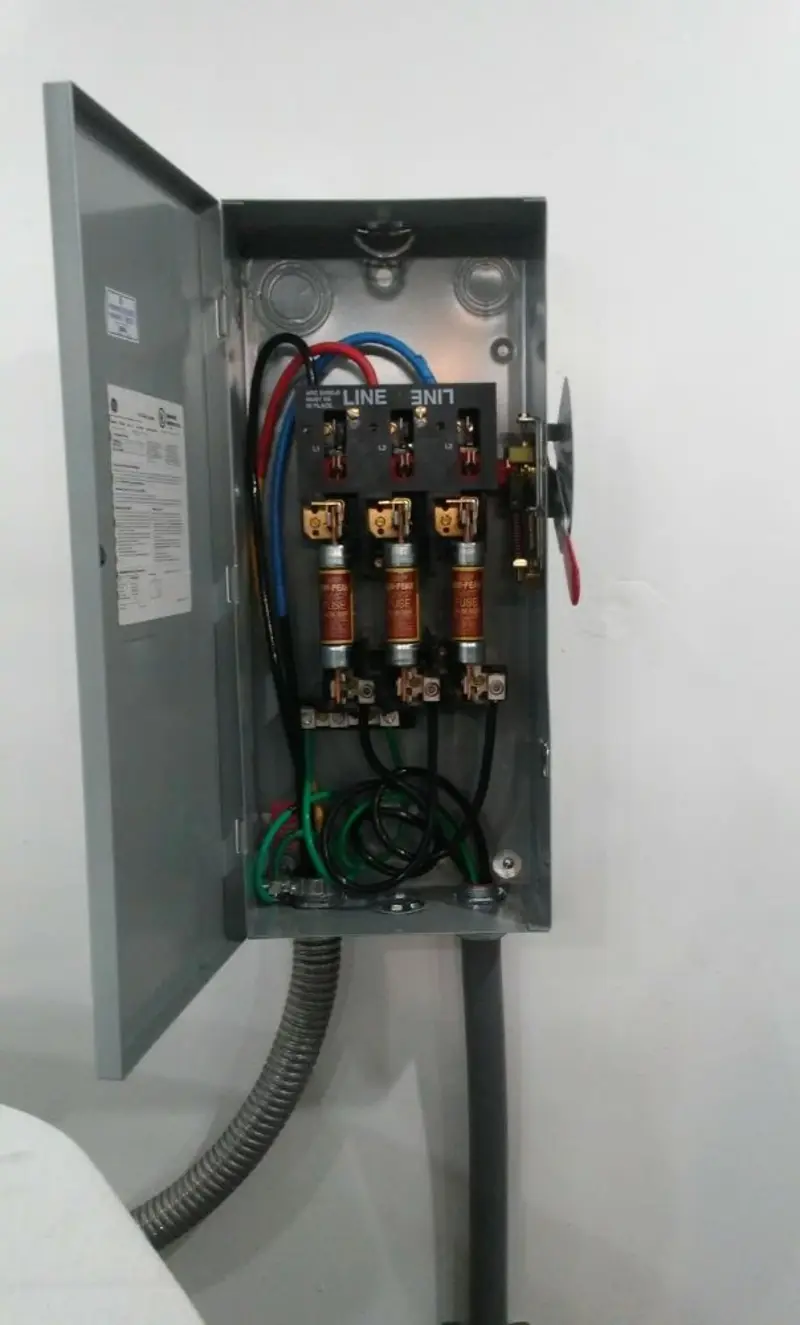 Three-phase disconnect switch installed for Smoke Detector Installation in Moab
